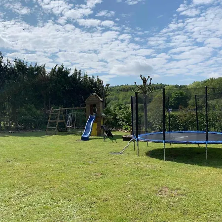 Land Am Teich- Reet Gedeckt - Ostseenah - Bei Binz Apartament *