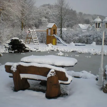 Apartament Land Am Teich- Reet Gedeckt - Ostseenah - Bei Binz *