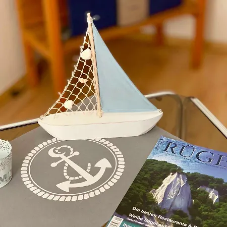 Land Am Teich- Reet Gedeckt - Ostseenah - Bei Binz Apartment Zirkow