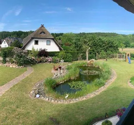 Land Am Teich- Reet Gedeckt - Ostseenah - Bei Binz Apartament *
